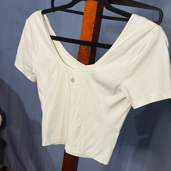Lululemon Align White Top Sz 8, Ptp 15” - Picture 2 of 2